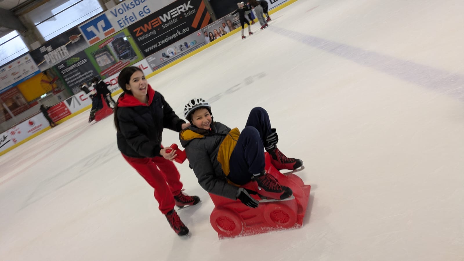 e2a7eed6-68ef-4c26-b9df-b7871163ef6b