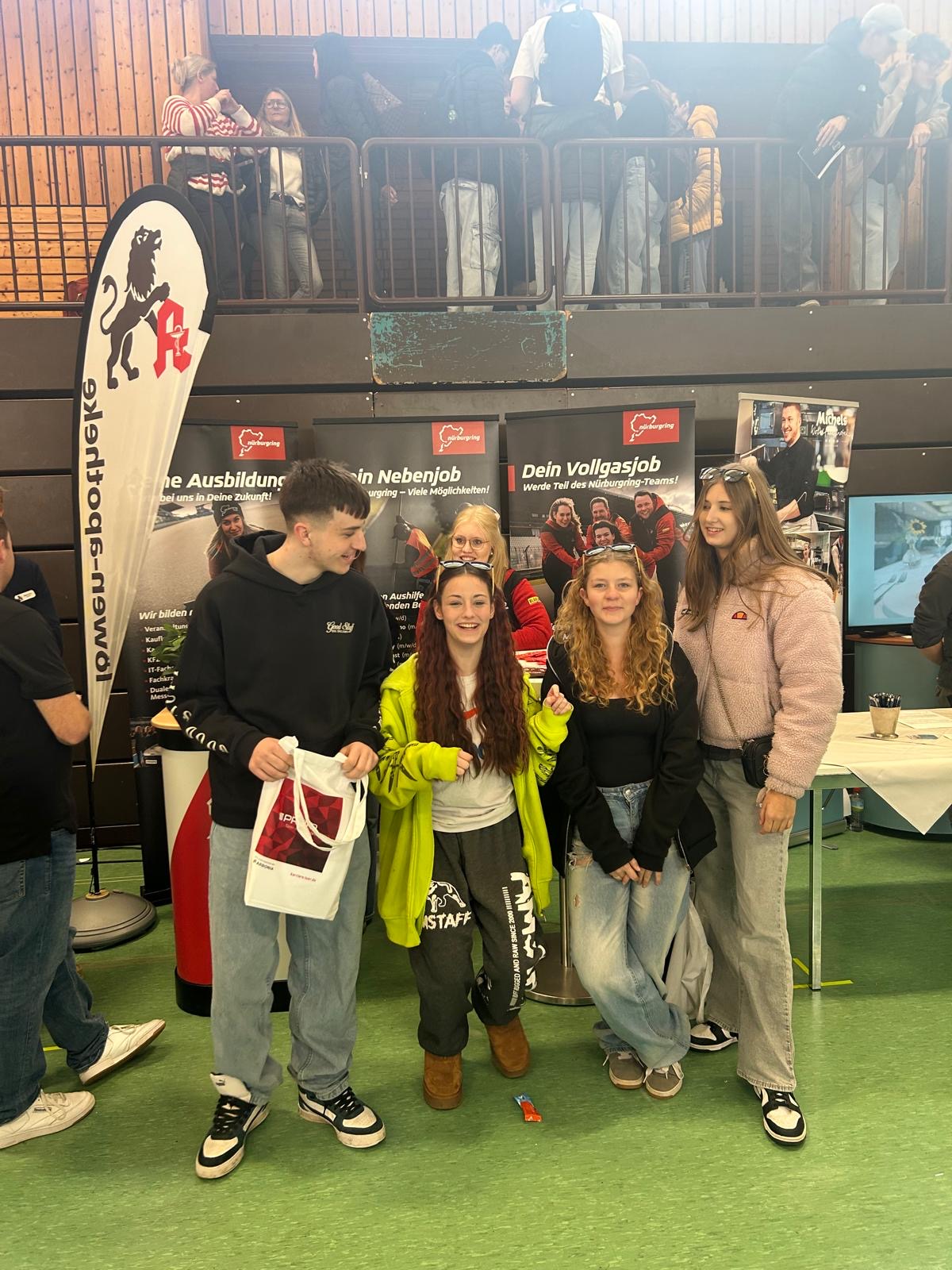 d53dc3d8-d7d0-4d95-975e-0f86e30b1d51